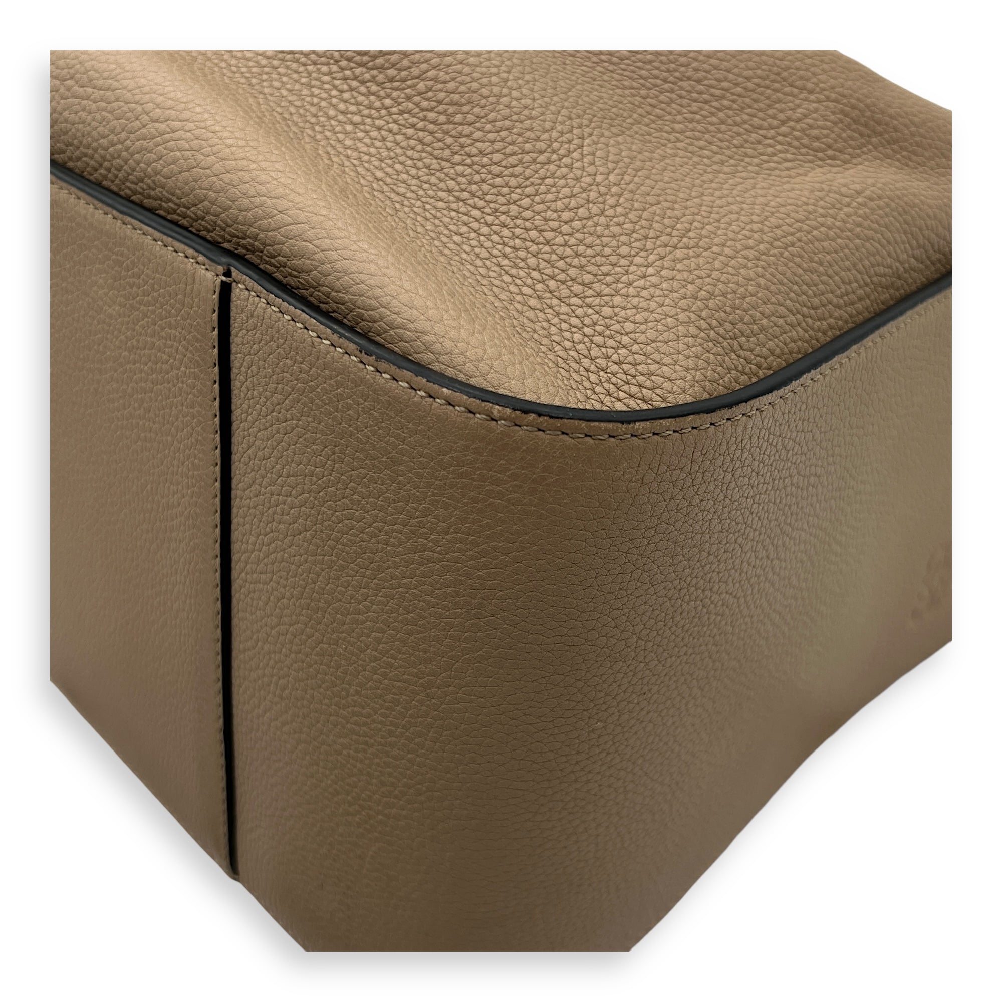 Hammock Small Brown Top Handle Bag in Calfskin, Gold hardware - Image 17