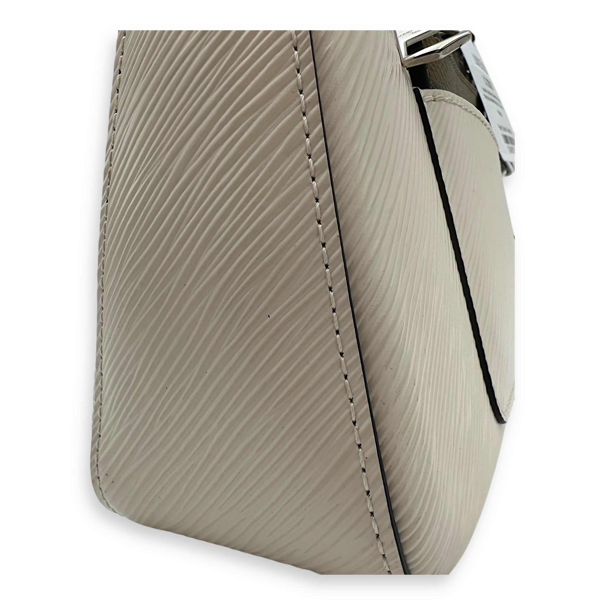 Marelle Shoulder Bag Shoulder bag in Epi leather, Silver Hardware - Image 10