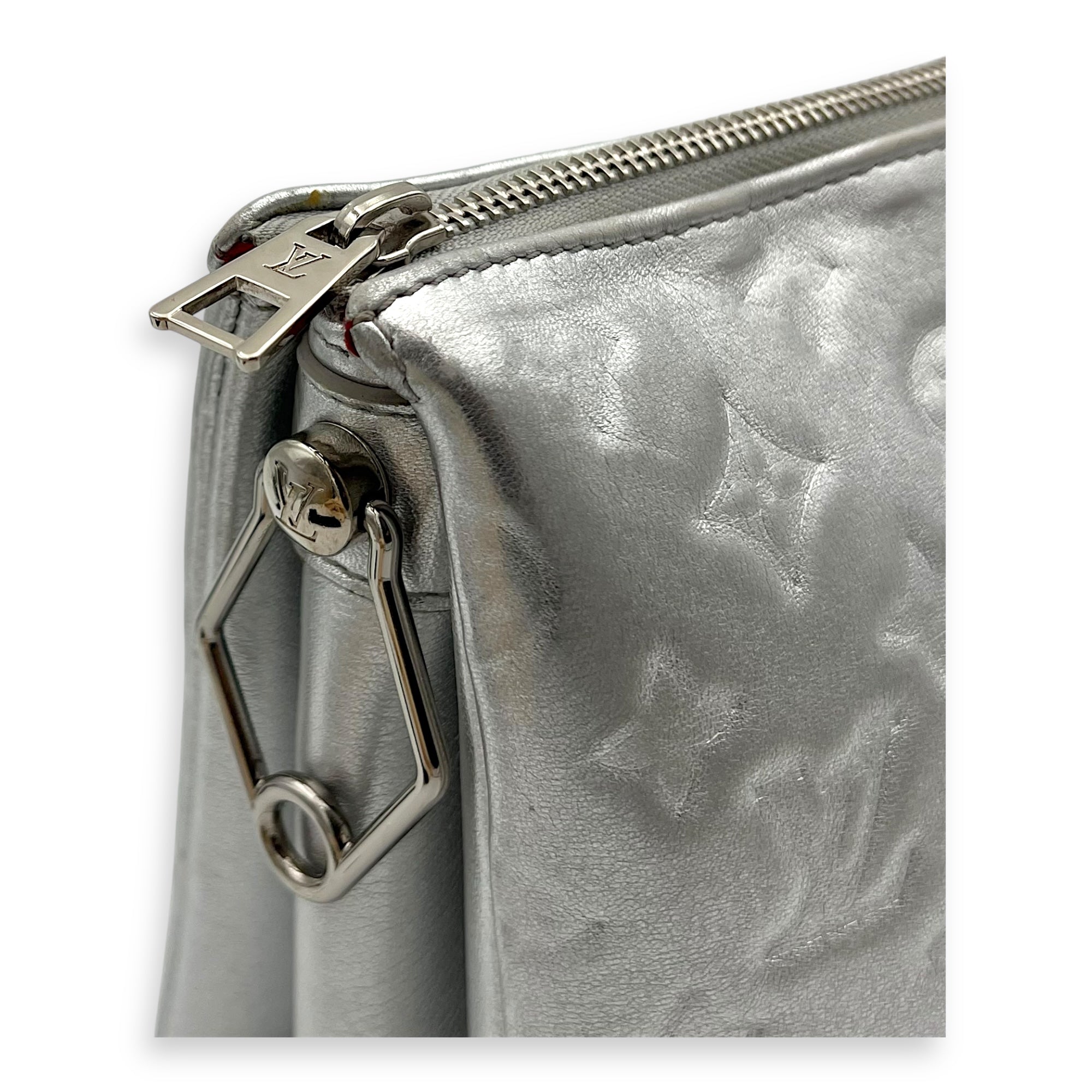 Coussin Shoulder Bag Silver in Lambskin, Silver hardware - Image 8
